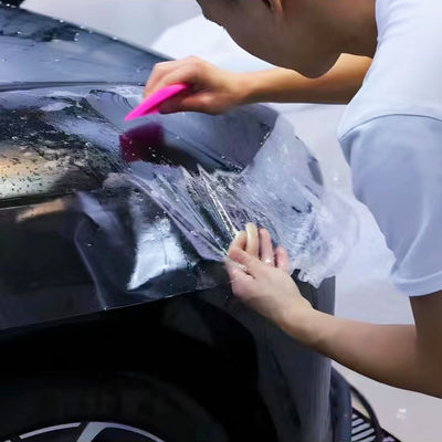 Un buen precio. Película de protección de pintura automotriz de auto-reparación 130μm PPF Película de Tpu para automóvil en línea